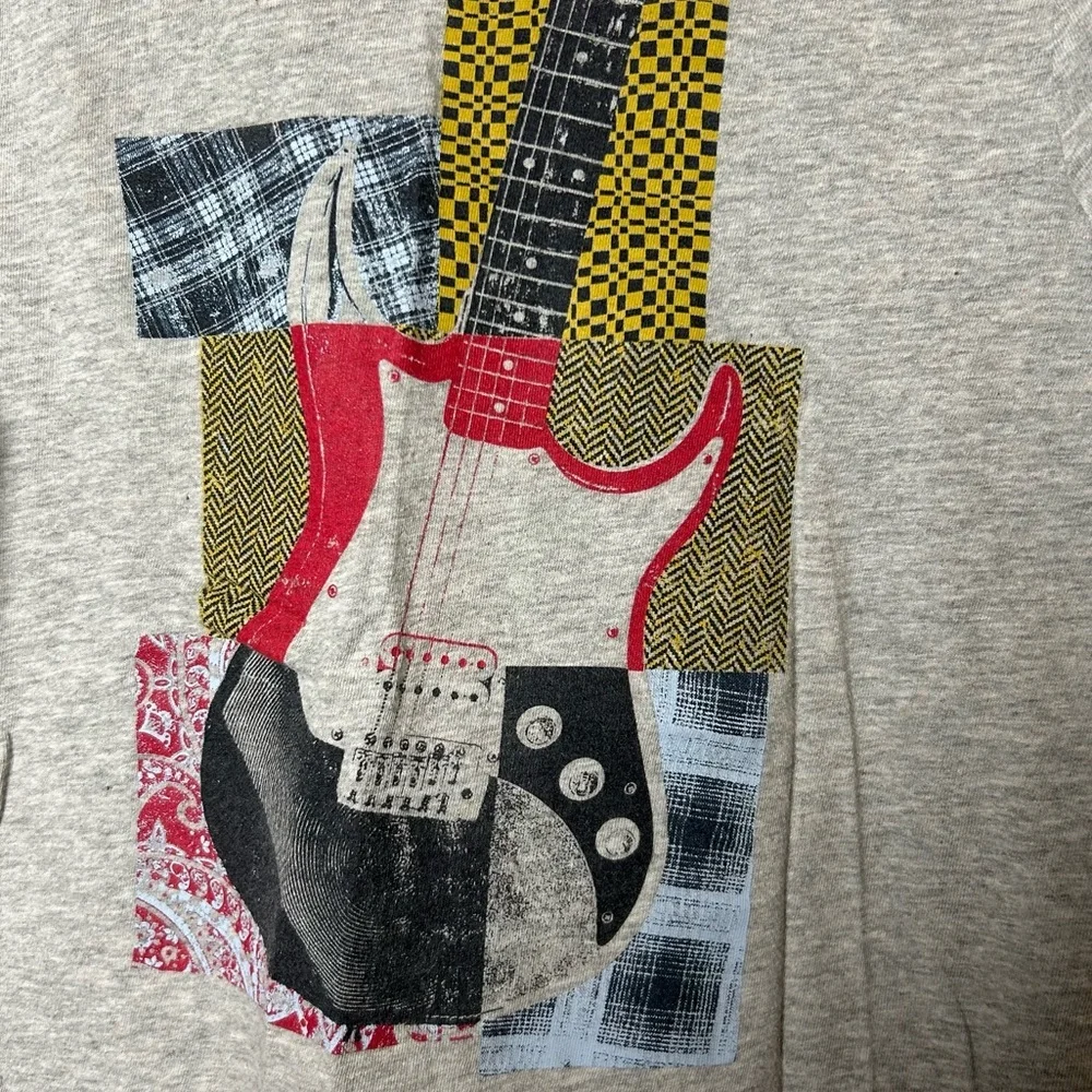 GAP Guitar Graphic Tee | Boys Size S (6/7) | Patchwork Guitar Gray Kids Shirt